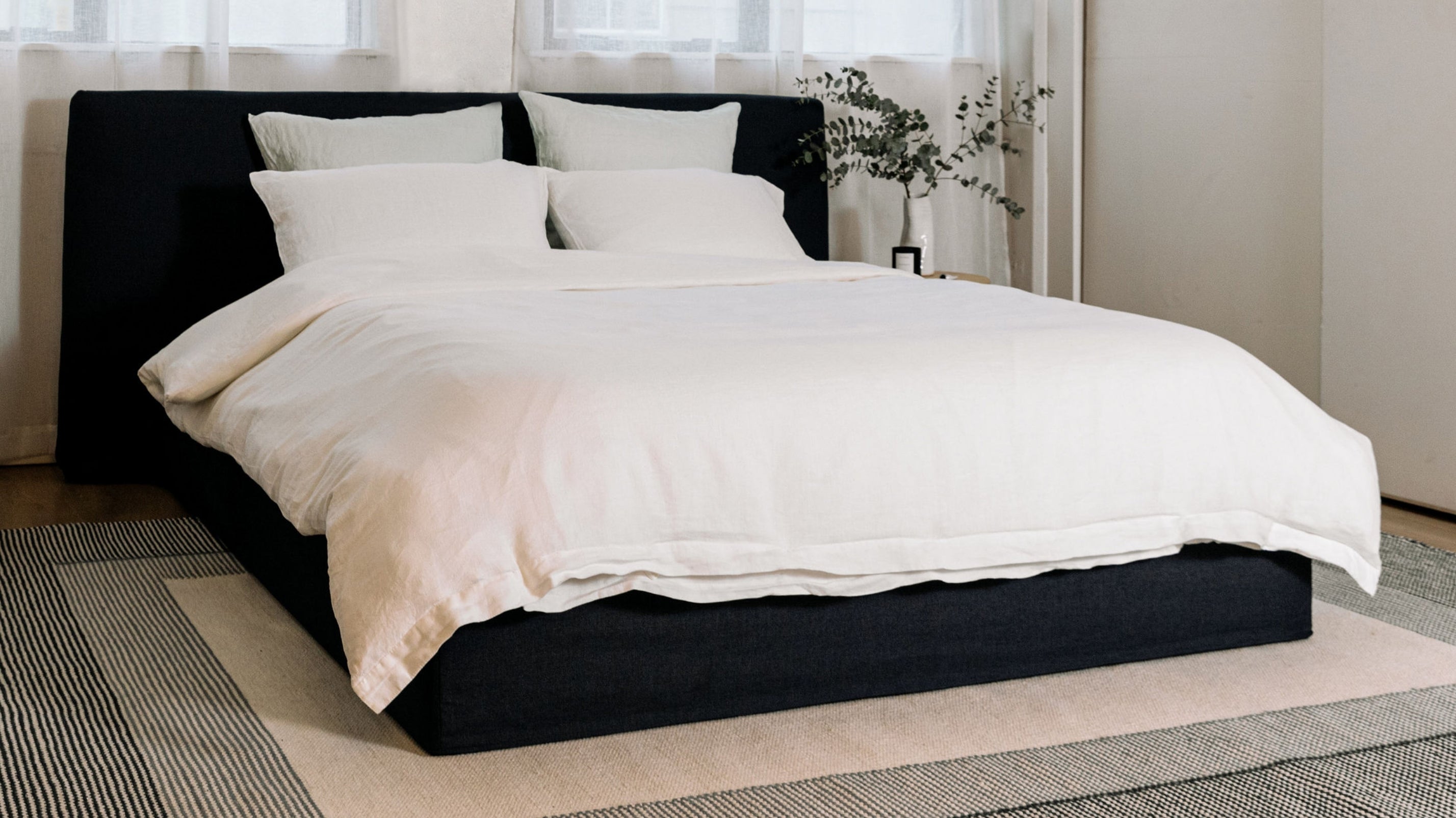 Wave Bed, King, Midnight