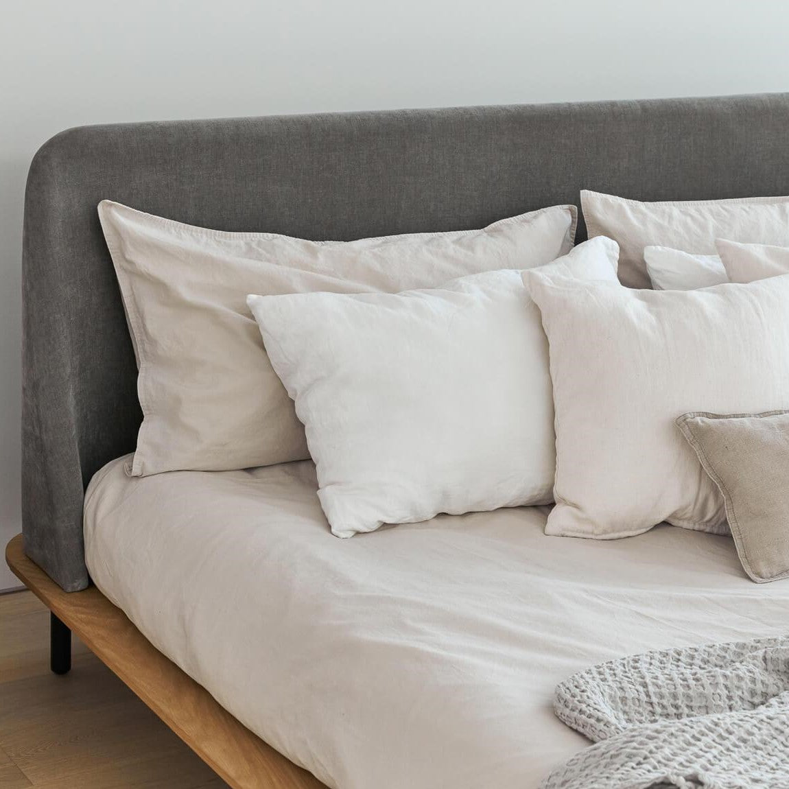 Easy Edge Bed, Queen, White Oak