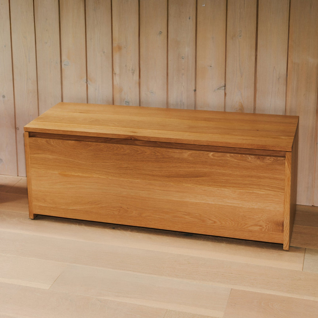 Everyday Storage Bench, Oak