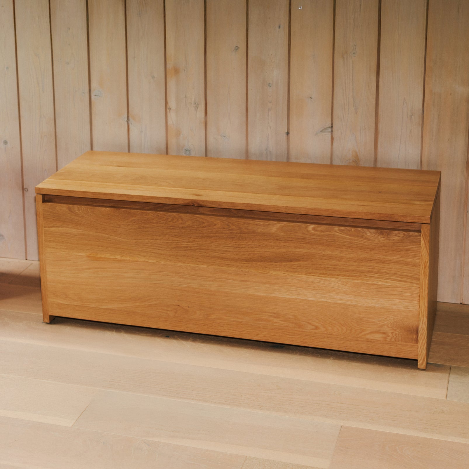 Everyday Storage Bench, Oak