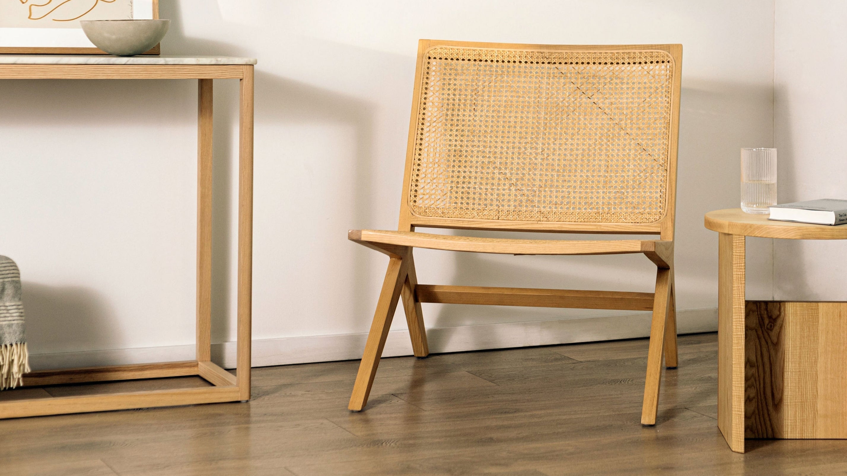 Endless Summer Lounge Chair, Natural Cane/Black Stained Ash
