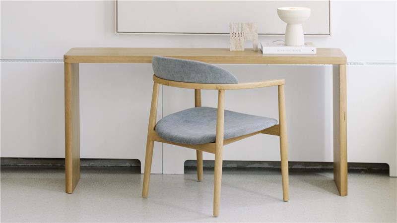 Form Console, Small, Oak