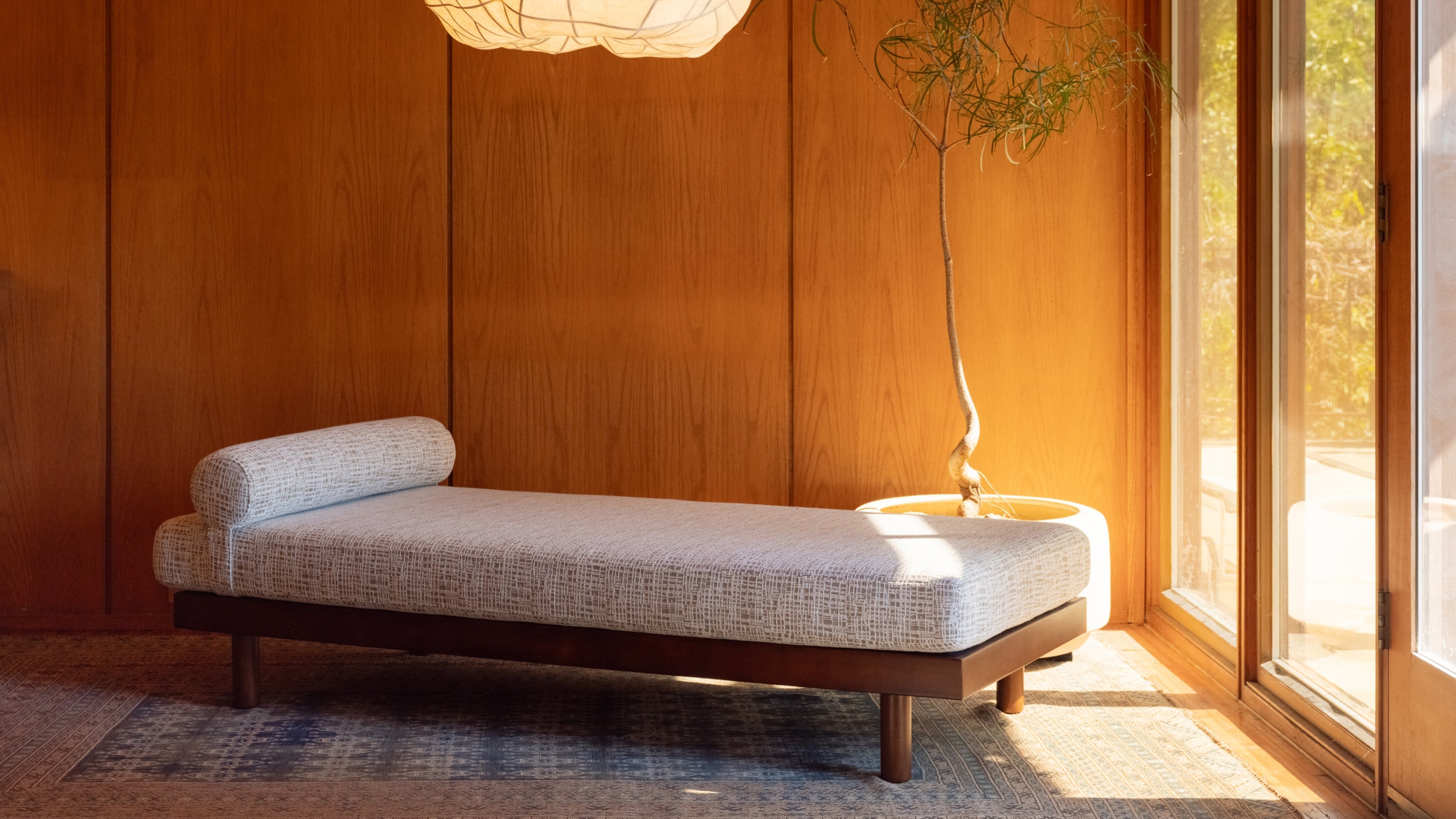 Doze Off Daybed, Bark