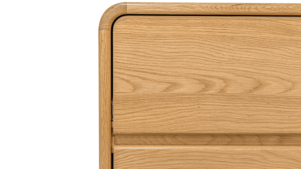 Call Me Dresser, Oak
