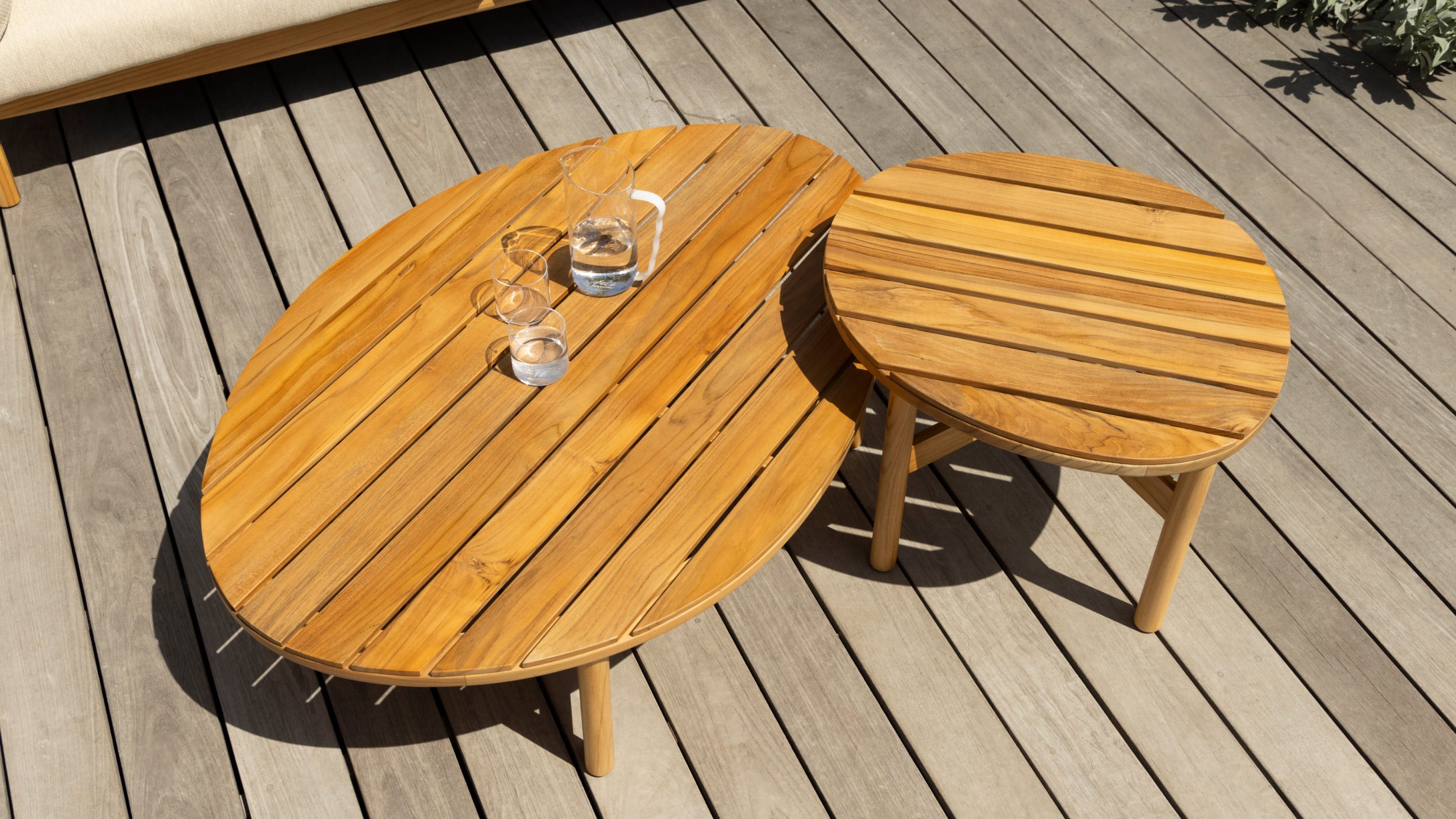 Table Talk Outdoor Coffee Table, Small, Teak