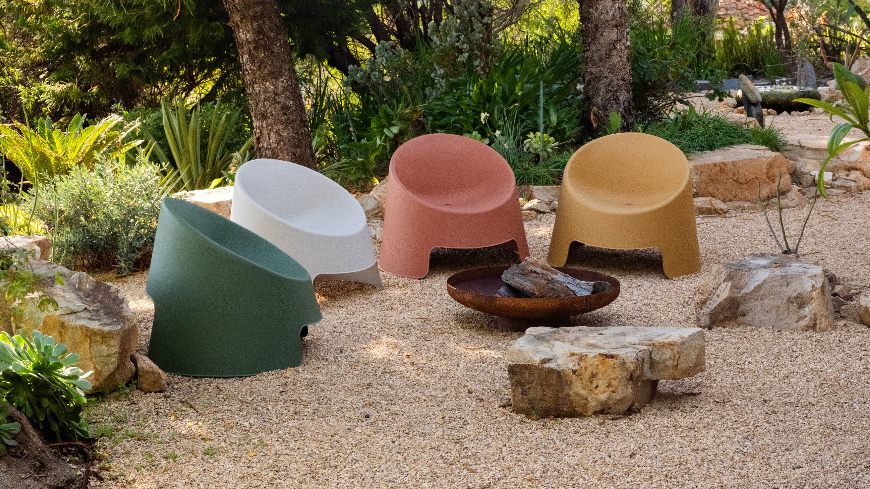 Inner Circle Outdoor Lounge Chair Cinnamon Set of Four