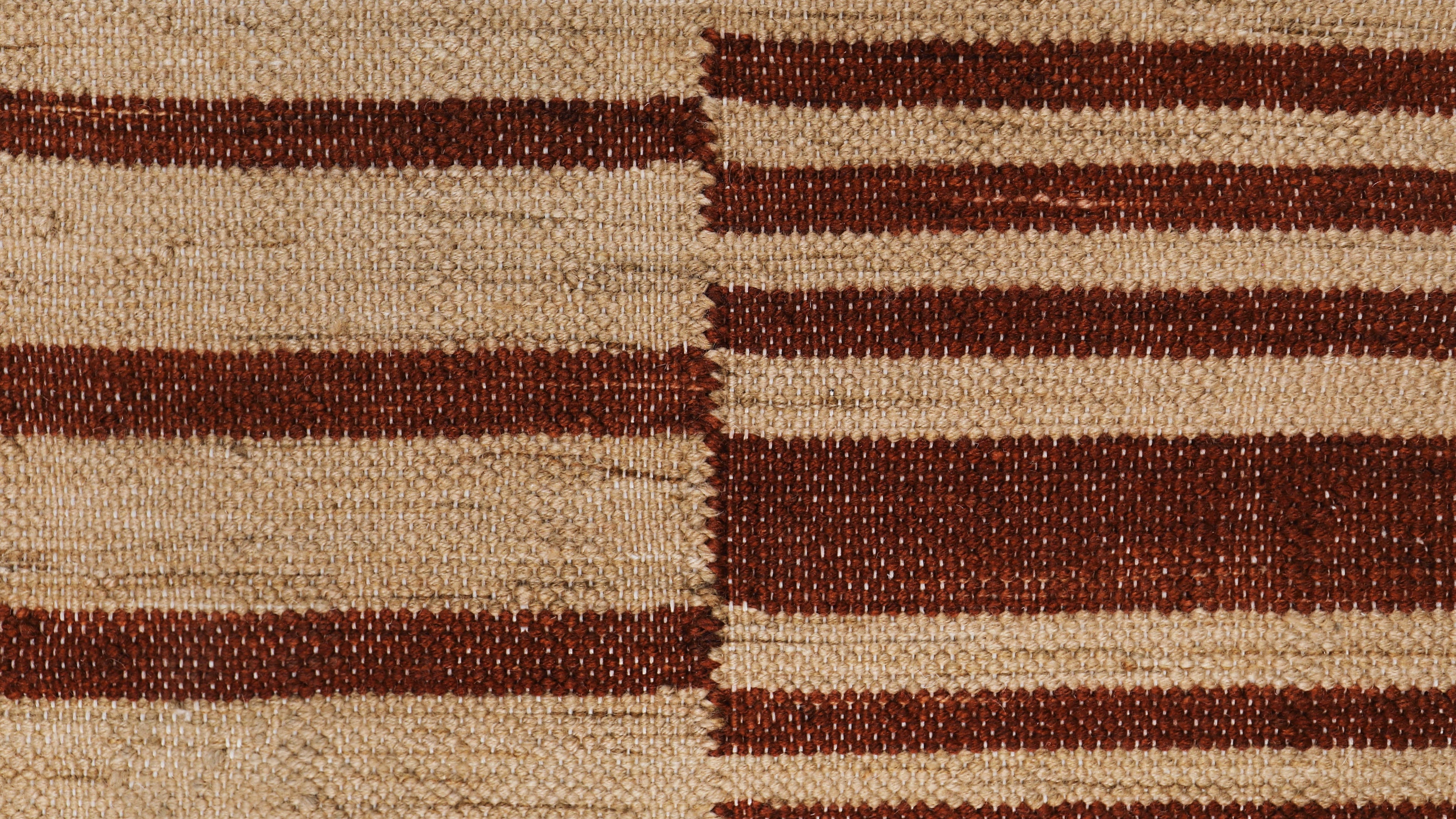 Seawall Rug, 8x10, Monarch